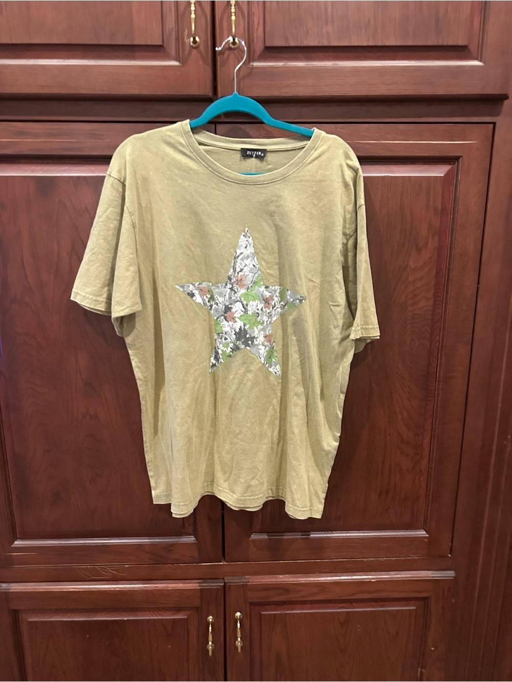NWT greenish star camo tee sz M - oversized